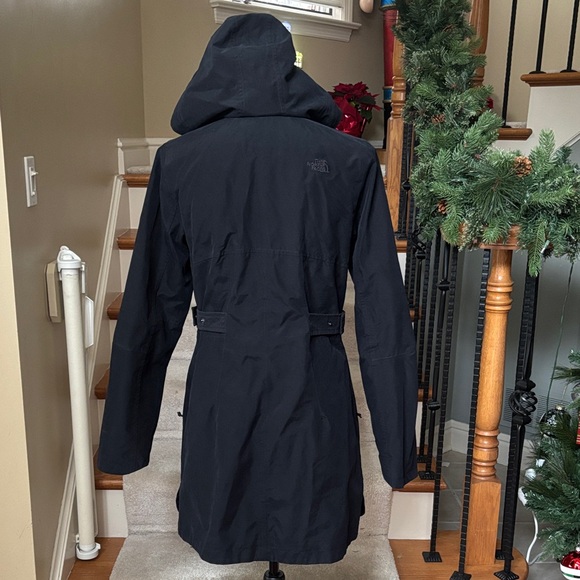 The North Face Women's Laney II Trench/Black Rain Coat - Picture 3 of 4